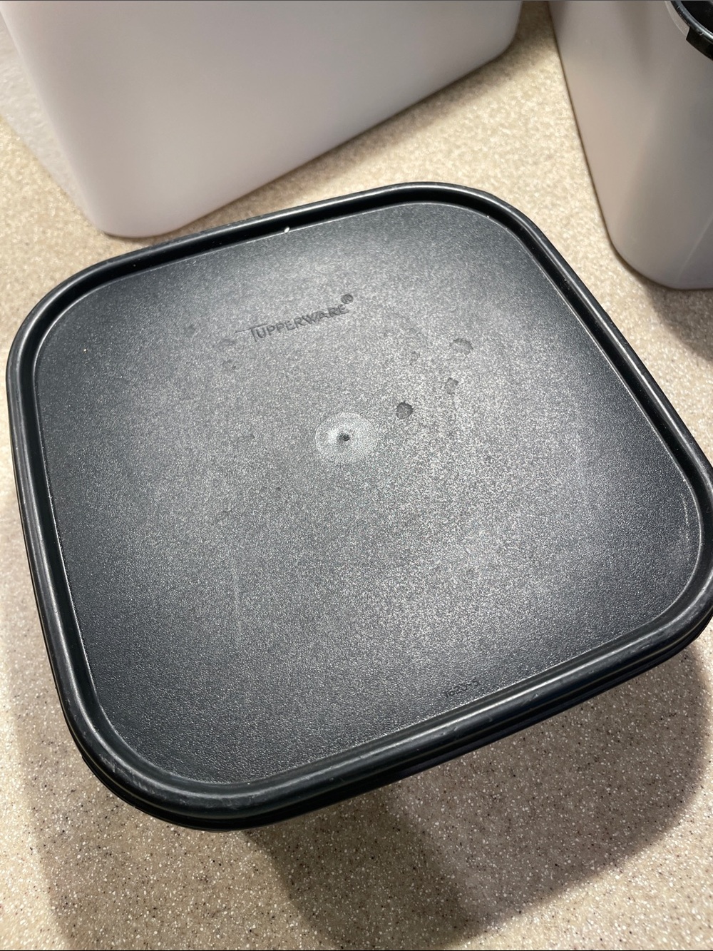 Tupperware set - Picture 4 of 10